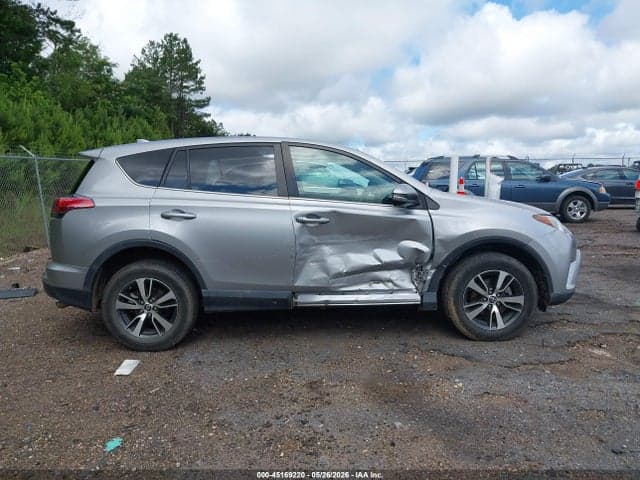 2018 TOYOTA RAV4 XLE 13