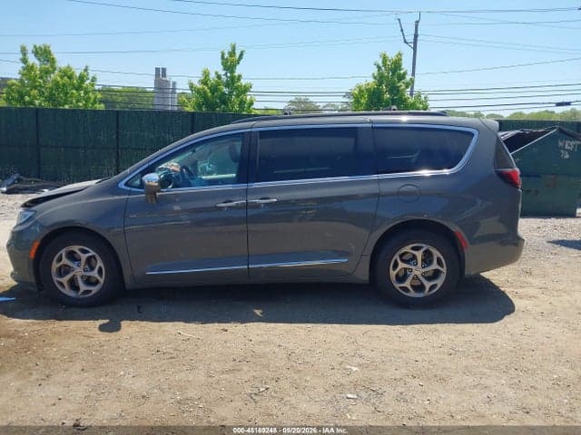2022 CHRYSLER PACIFICA LIMITED 15