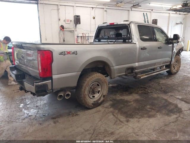 2024 FORD F-350 XLT 4