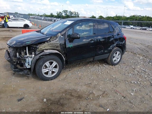 2019 CHEVROLET TRAX LS 2