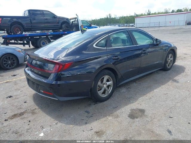2023 HYUNDAI SONATA SE 4