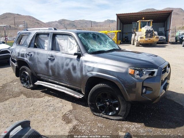 2020 TOYOTA 4RUNNER SR5 - 1