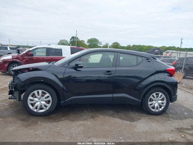2021 TOYOTA C-HR LE 15