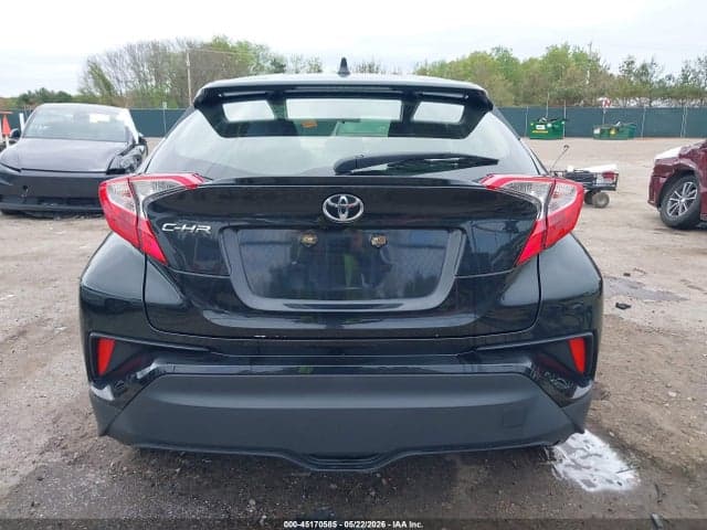 2021 TOYOTA C-HR LE 17