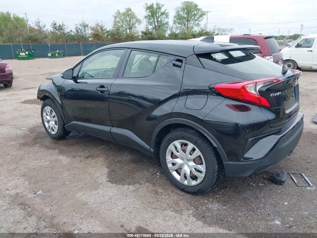 2021 TOYOTA C-HR LE 3