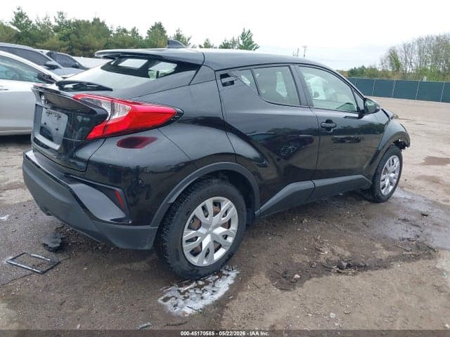 2021 TOYOTA C-HR LE 4