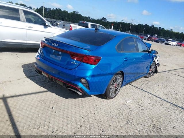 2023 KIA FORTE GT 4
