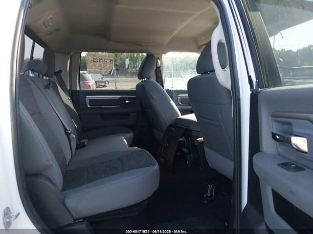2019 RAM 1500 CLASSIC WARLOCK 4X2 5'7 BOX 8