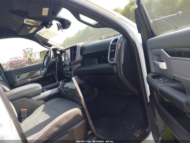 2022 RAM 2500 BIG HORN 4X4 8' BOX 5