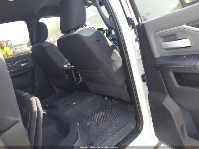 2022 RAM 2500 BIG HORN 4X4 8' BOX 8