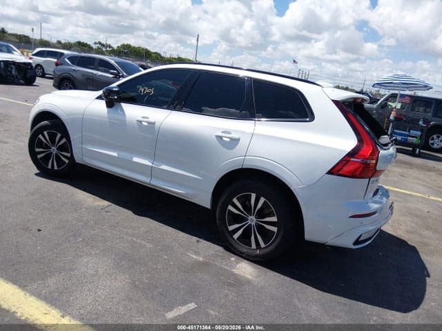 2024 VOLVO XC60 B5 CORE DARK THEME 3
