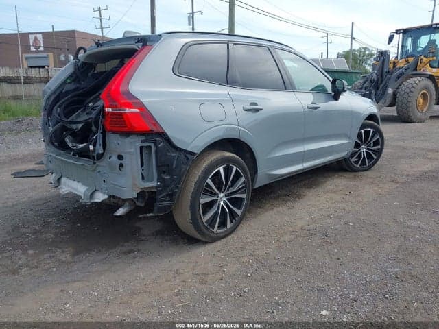 2024 VOLVO XC60 B5 PLUS DARK THEME 4
