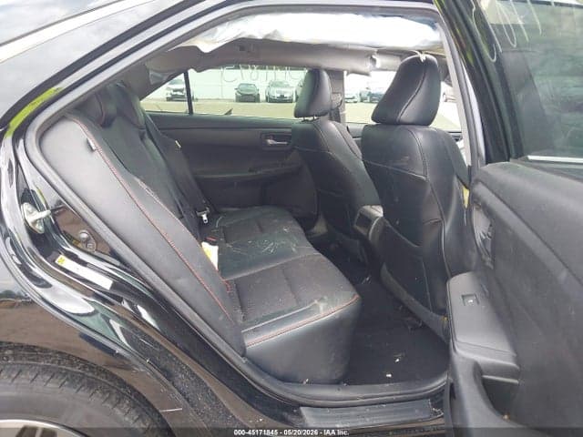 2017 TOYOTA CAMRY SE 8