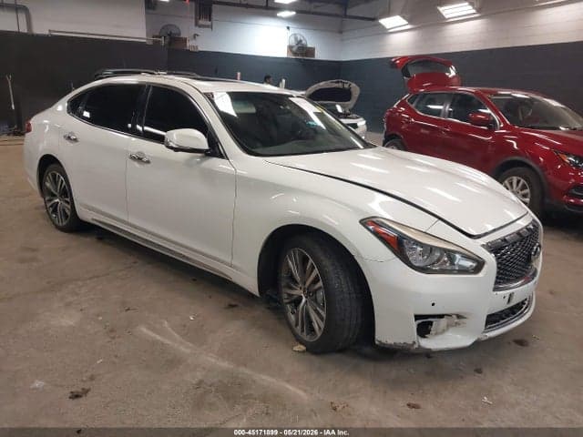 2017 INFINITI Q70L 3.7X