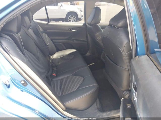 2020 TOYOTA CAMRY SE 8