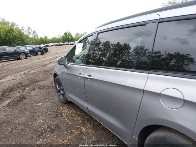 2018 CHRYSLER PACIFICA TOURING L PLUS 15