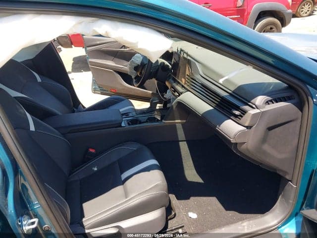 2026 TOYOTA CAMRY SE 5
