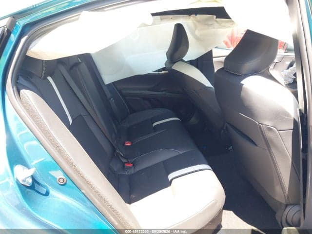 2026 TOYOTA CAMRY SE 8