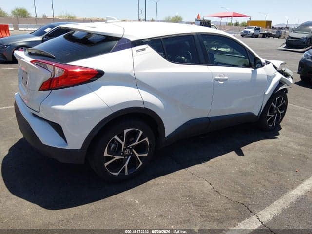 2021 TOYOTA C-HR XLE 4