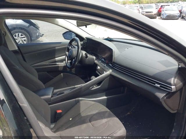 2023 HYUNDAI ELANTRA SEL 5