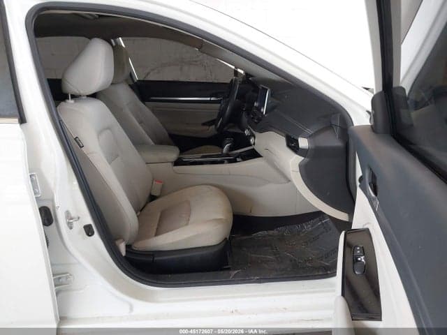 2022 NISSAN ALTIMA SV INTELLIGENT AWD 5