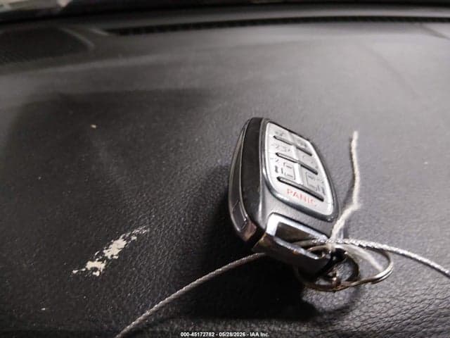 2018 CHRYSLER PACIFICA LIMITED 11
