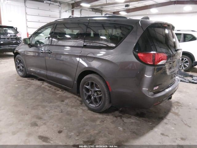 2018 CHRYSLER PACIFICA LIMITED 3