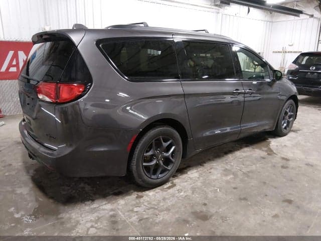 2018 CHRYSLER PACIFICA LIMITED 4