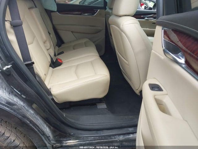 2017 CADILLAC XT5 LUXURY 8