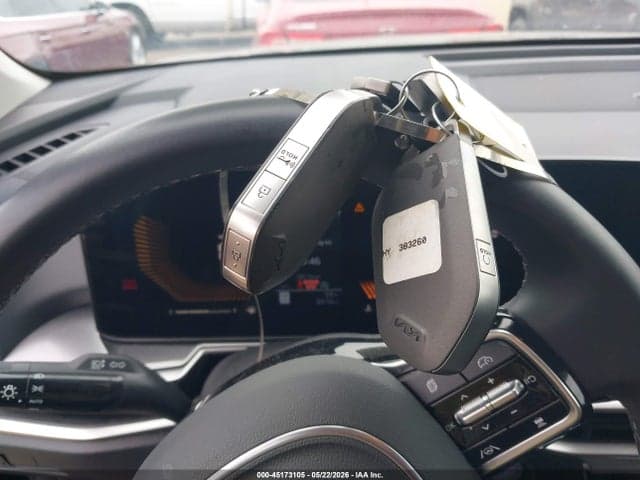 2025 KIA SORENTO S 11