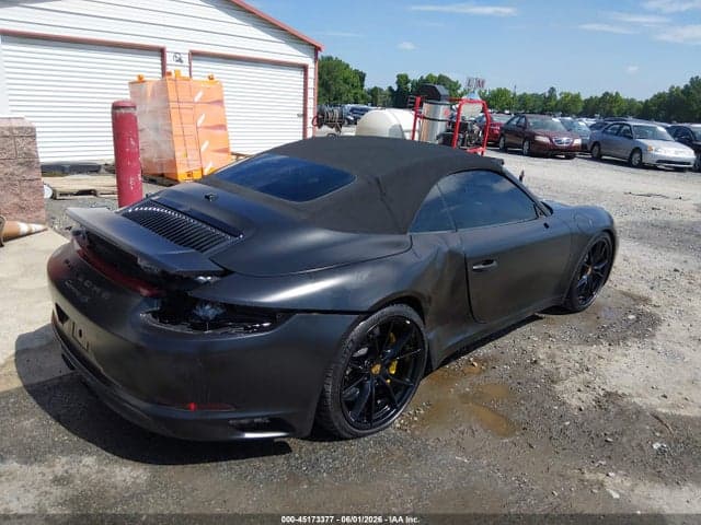 2017 PORSCHE 911 4