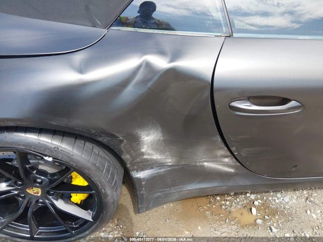 2017 PORSCHE 911 6