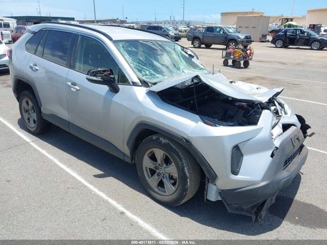 2024 TOYOTA RAV4 XLE 1