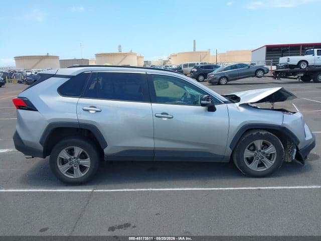 2024 TOYOTA RAV4 XLE 12