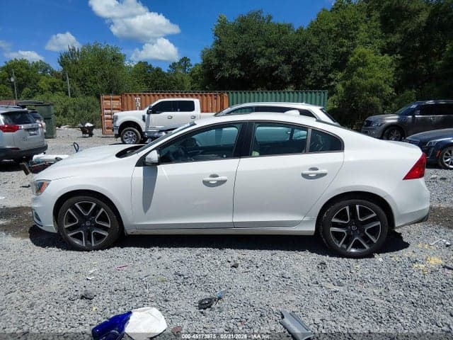 2017 VOLVO S60 T5 DYNAMIC 14