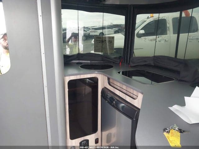 2019 AIRSTREAM OTHER 5
