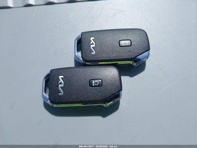 2025 KIA SPORTAGE EX 11