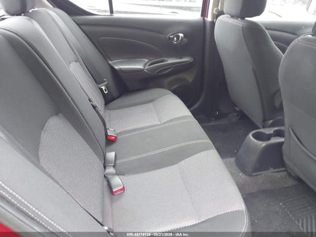 2017 NISSAN VERSA 1.6 SV 8