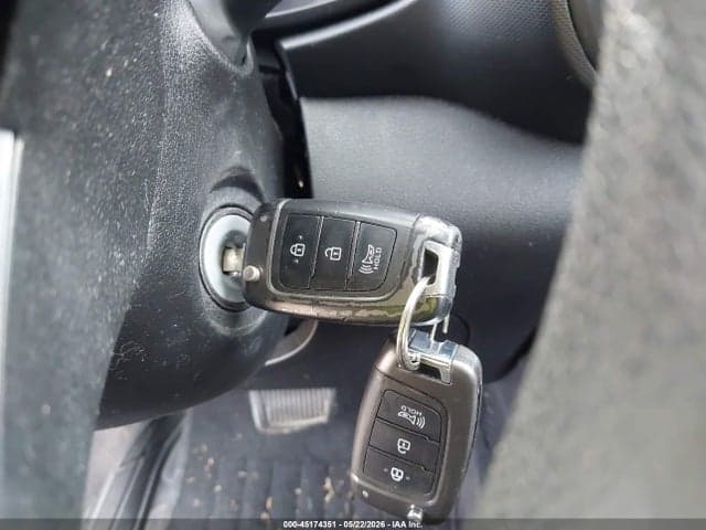 2021 HYUNDAI VENUE SE 11
