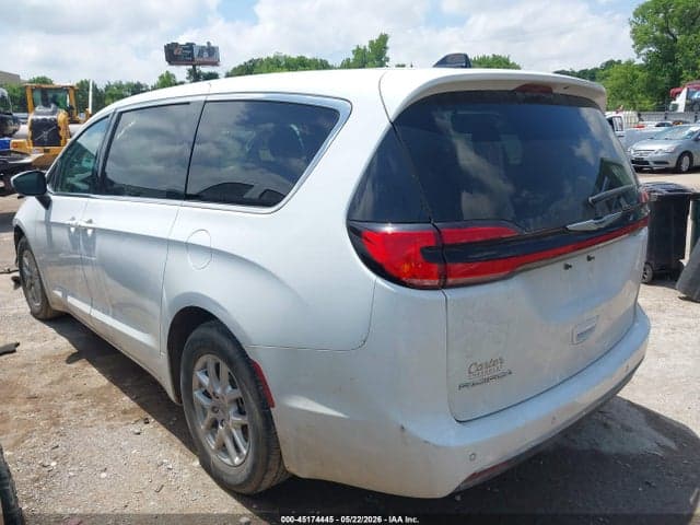 2023 CHRYSLER PACIFICA TOURING L 3