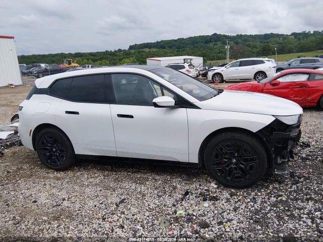 2026 BMW IX XDRIVE45 14