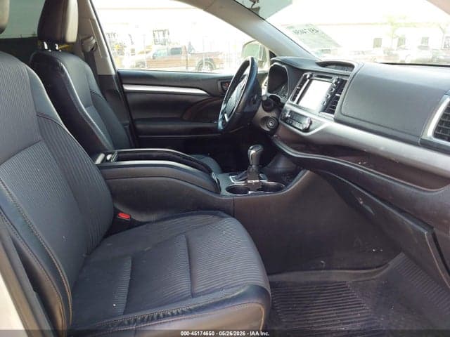 2018 TOYOTA HIGHLANDER LE PLUS 5