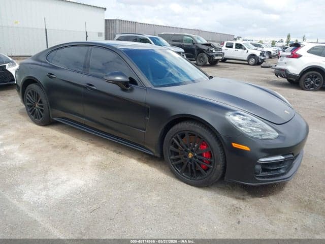 2020 PORSCHE PANAMERA GTS 1