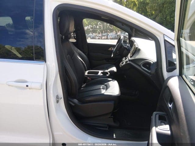 2025 CHRYSLER PACIFICA HYBRID SELECT 5