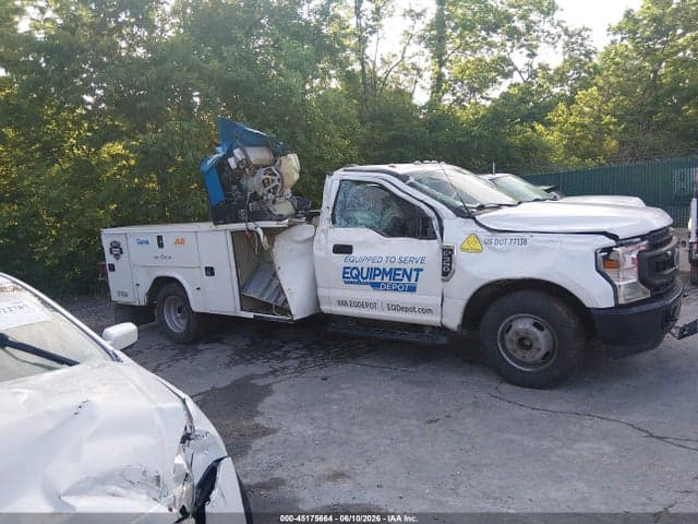 2022 FORD F-350 CHASSIS XL 14