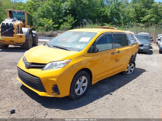 2020 TOYOTA SIENNA L 2