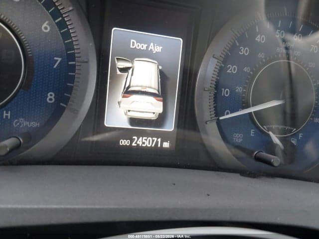 2020 TOYOTA SIENNA L 6