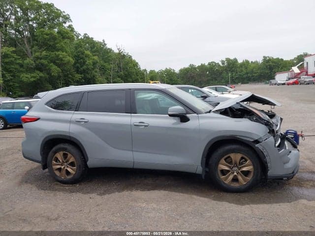 2022 TOYOTA HIGHLANDER HYBRID XLE BRONZE EDITION 13