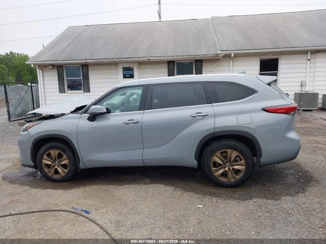 2022 TOYOTA HIGHLANDER HYBRID XLE BRONZE EDITION 14