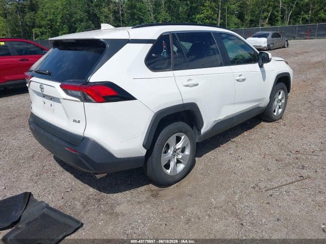 2020 TOYOTA RAV4 XLE 4